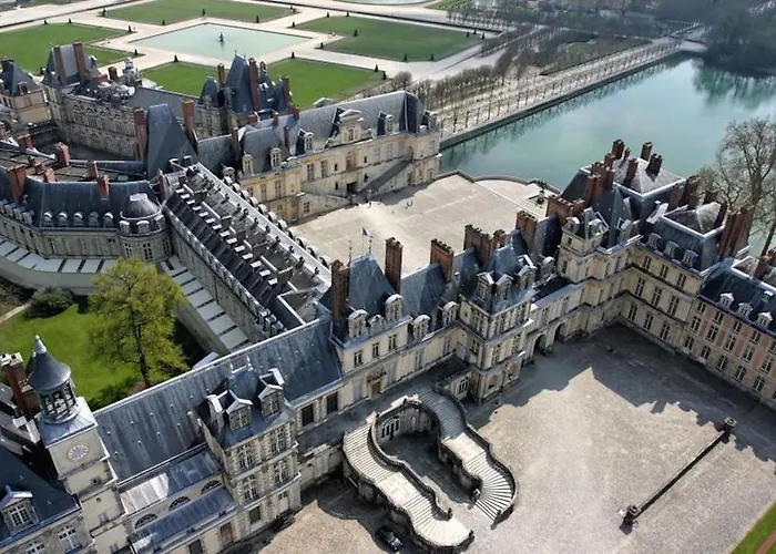 Fontainebleau Sweet Home