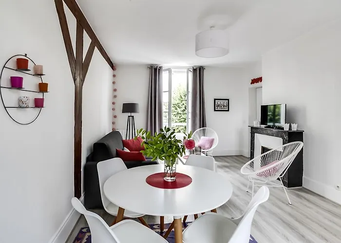 Fontainebleau Sweet Home * Fontainebleau